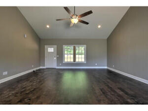 178 Pickens Road Kingsport, TN 37663 - Photo 4 of 17 pickens14