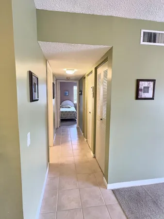 $2,000 | 117 Waterside Drive, Unit 117, Hypoluxo, FL 33462