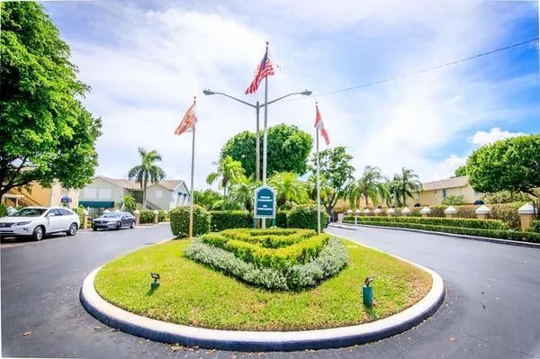 $2,000 | 117 Waterside Drive, Unit 117, Hypoluxo, FL 33462