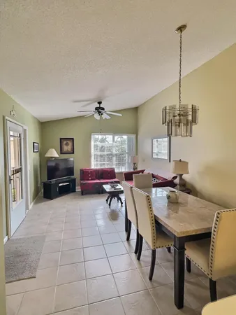$2,000 | 117 Waterside Drive, Unit 117, Hypoluxo, FL 33462