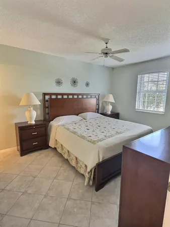$2,000 | 117 Waterside Drive, Unit 117, Hypoluxo, FL 33462
