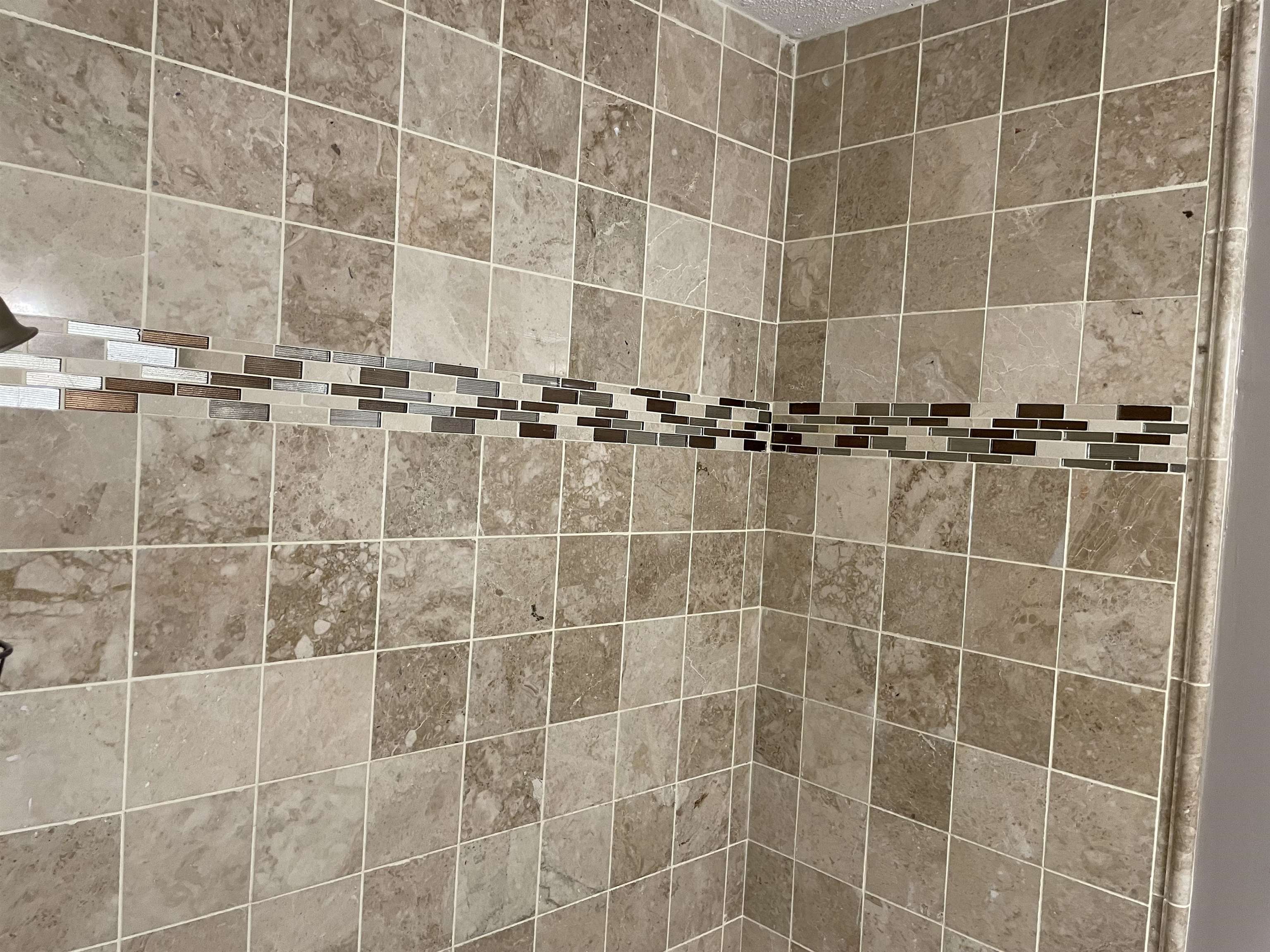 4615 Berta Road Memphis, TN 38109 - Photo 13 of 19 a bathroom with a shower