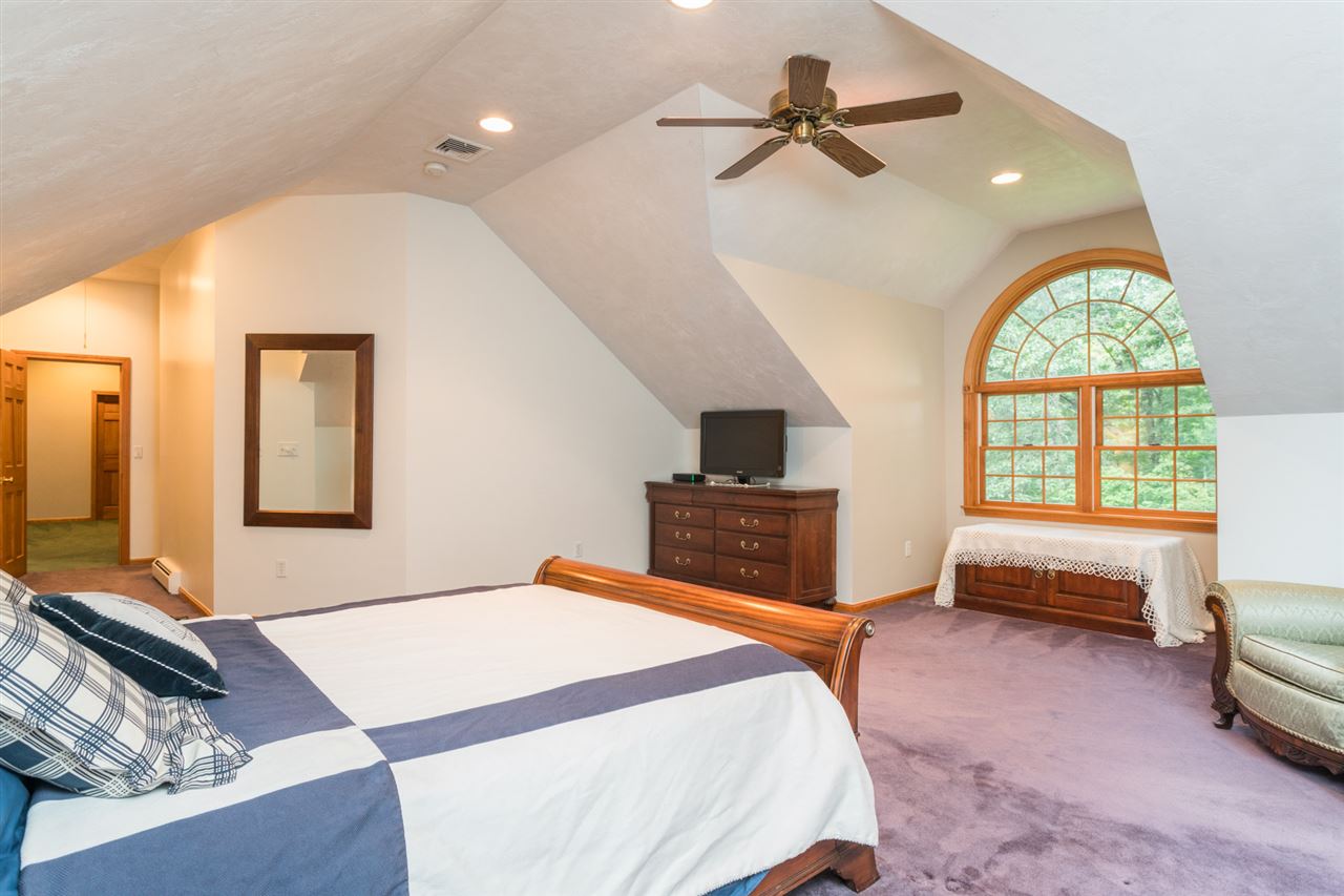 10 Thorne Road Kingston, NH 03848 - Photo 24 of 38