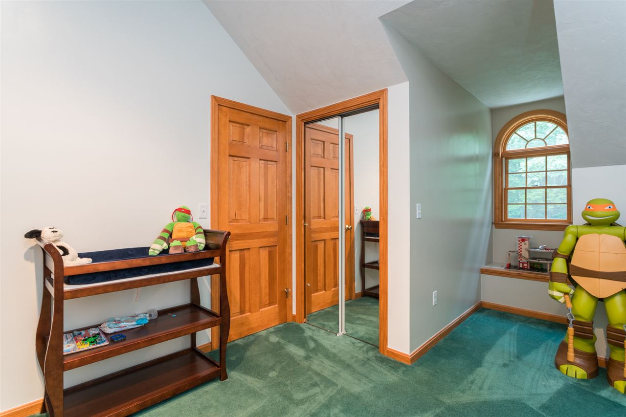 10 Thorne Road Kingston, NH 03848 - Photo 27 of 38