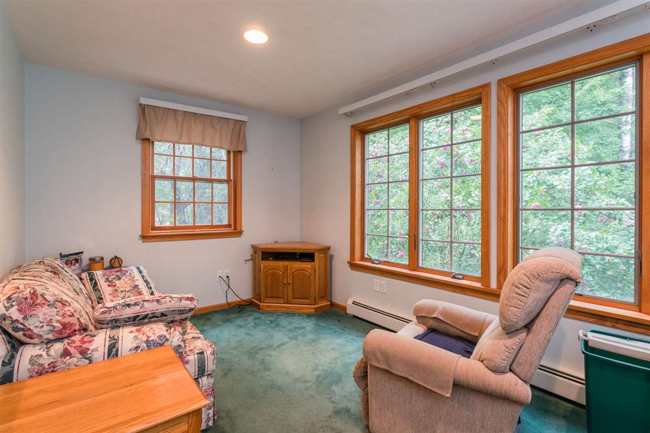10 Thorne Road Kingston, NH 03848 - Photo 30 of 38