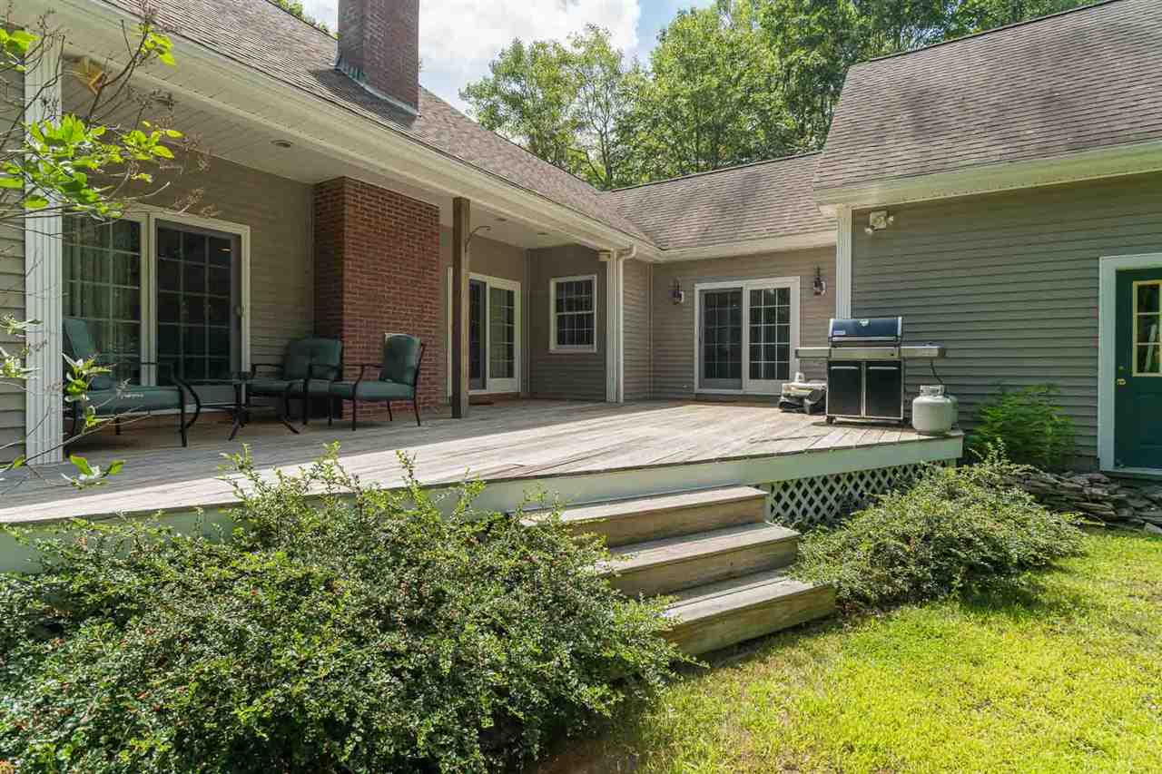10 Thorne Road Kingston, NH 03848 - Photo 5 of 38
