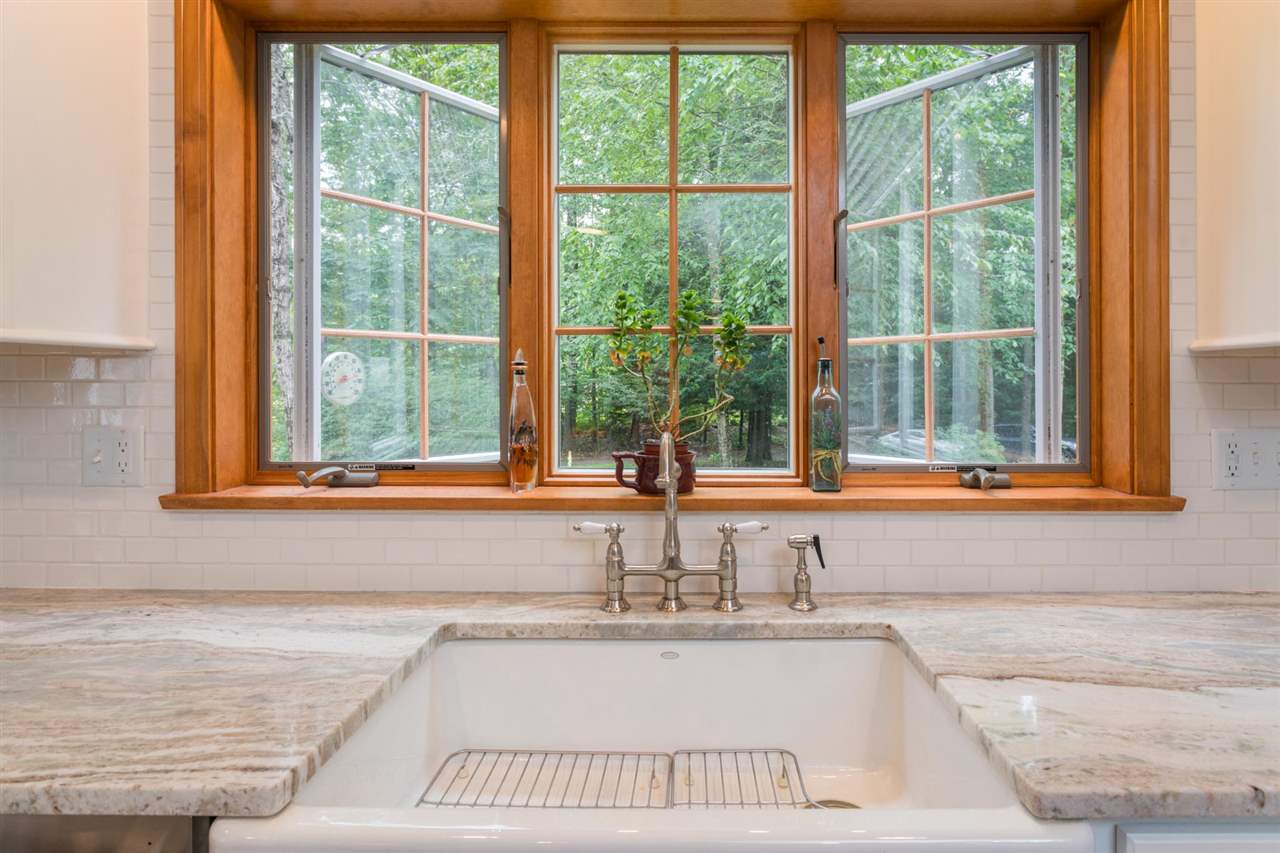 10 Thorne Road Kingston, NH 03848 - Photo 10 of 38