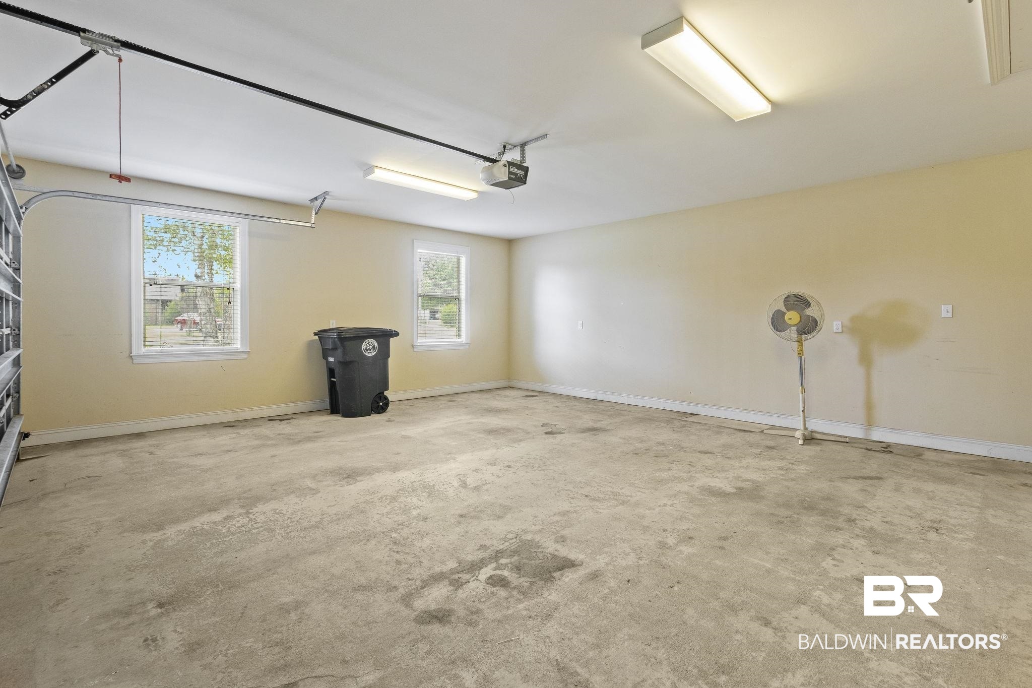 134 Hawthorne Circle Fairhope, AL 36532 - Photo 38 of 45 Two-Car Garage
