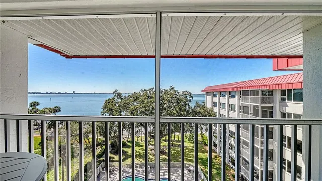 $599,900 | 1100 Imperial Drive, Unit 608, Sarasota, FL 34236