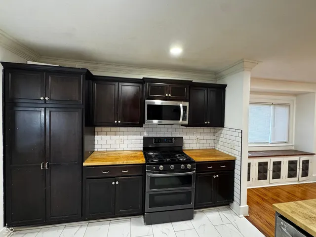 $1,580 | 2532 East 17th Street, Indianapolis, IN 46218