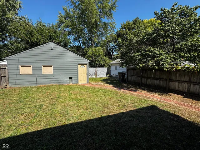 $1,580 | 2532 East 17th Street, Indianapolis, IN 46218