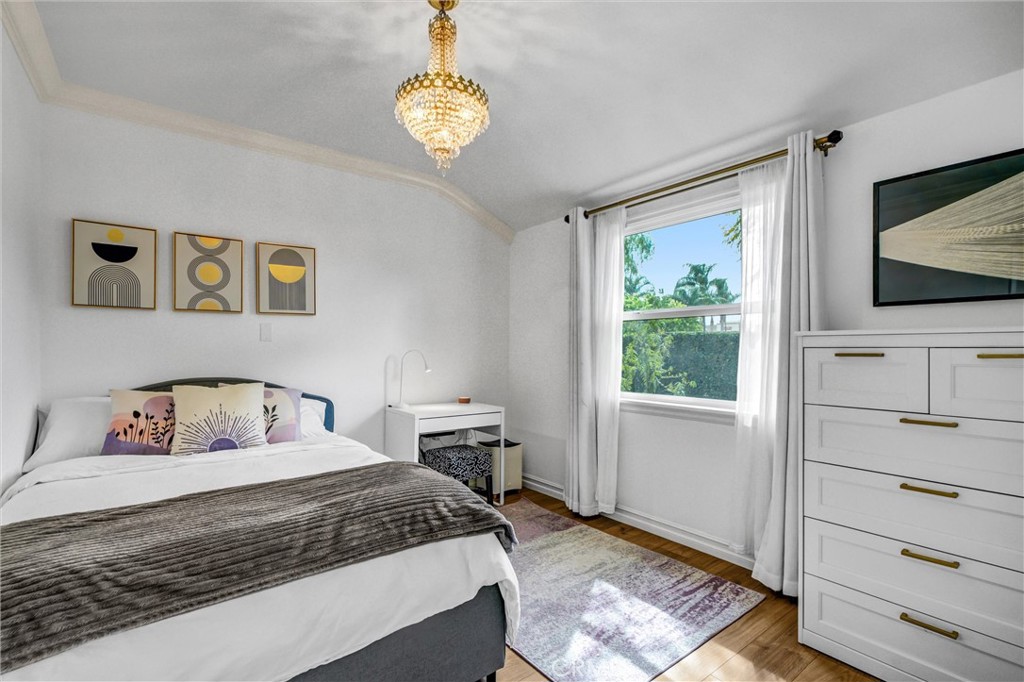 6830 Bothwell Road Reseda, CA 91335 - Photo 11 of 51
