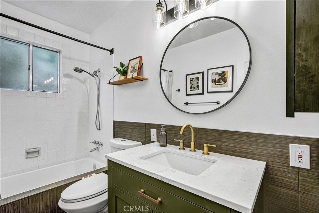 6830 Bothwell Road Reseda, CA 91335 - Photo 15 of 51