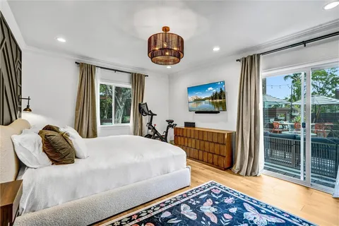 $1,099,988 | 6830 Bothwell Road, Reseda, CA 91335