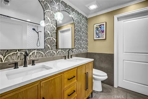 $1,099,988 | 6830 Bothwell Road, Reseda, CA 91335