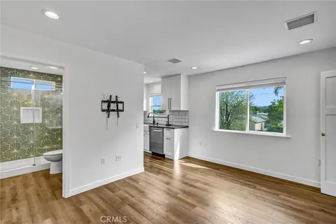 $1,099,988 | 6830 Bothwell Road, Reseda, CA 91335