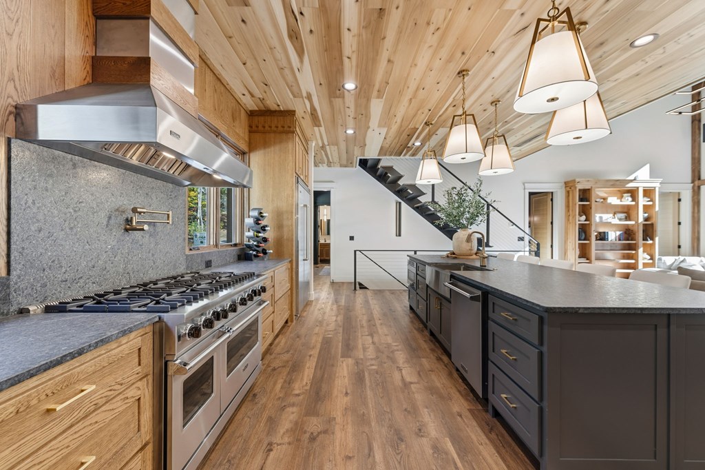 156 Horatio Drive Blue Ridge, GA 30513 - Photo 12 of 98