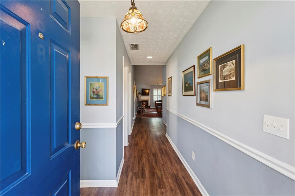 275 Carrington Way Canton, GA 30115 - Photo 4 of 27