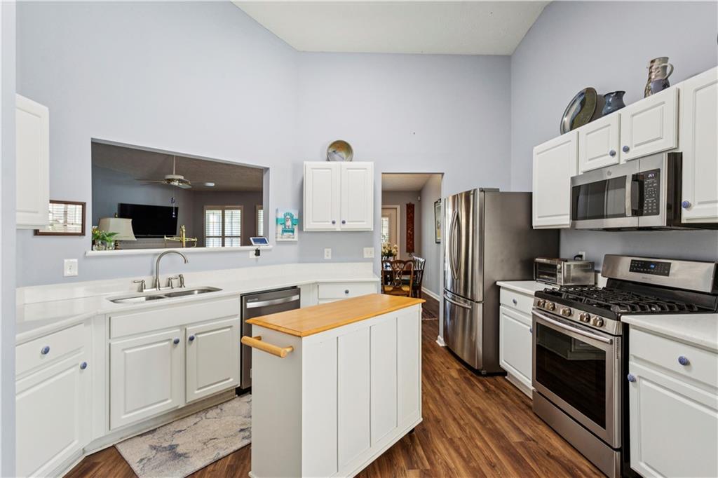 275 Carrington Way Canton, GA 30115 - Photo 9 of 27