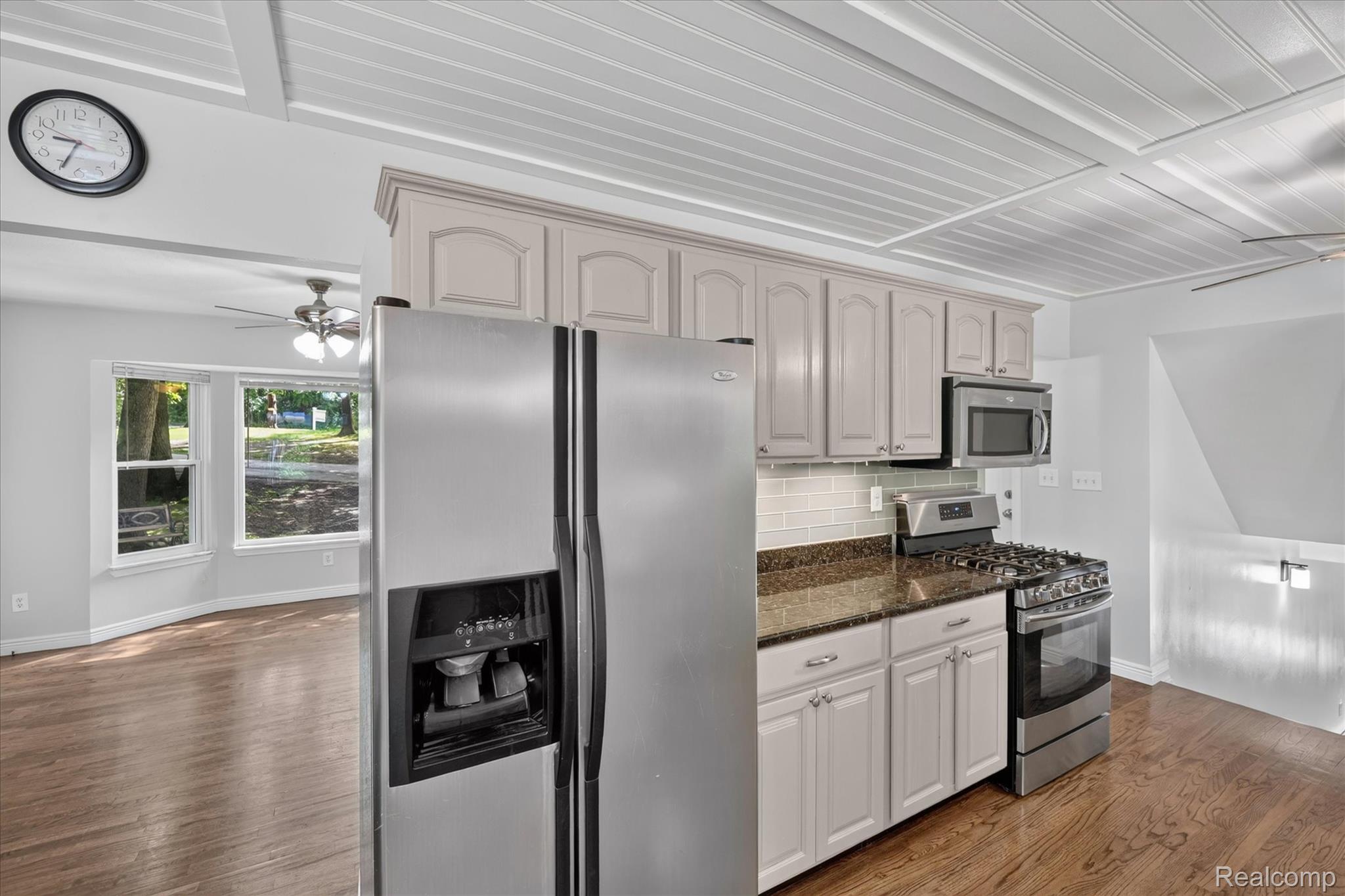 423 Sunset Street White Lake, MI 48383 - Photo 15 of 65 15-423-Sunset-St-Windowstill.jpg