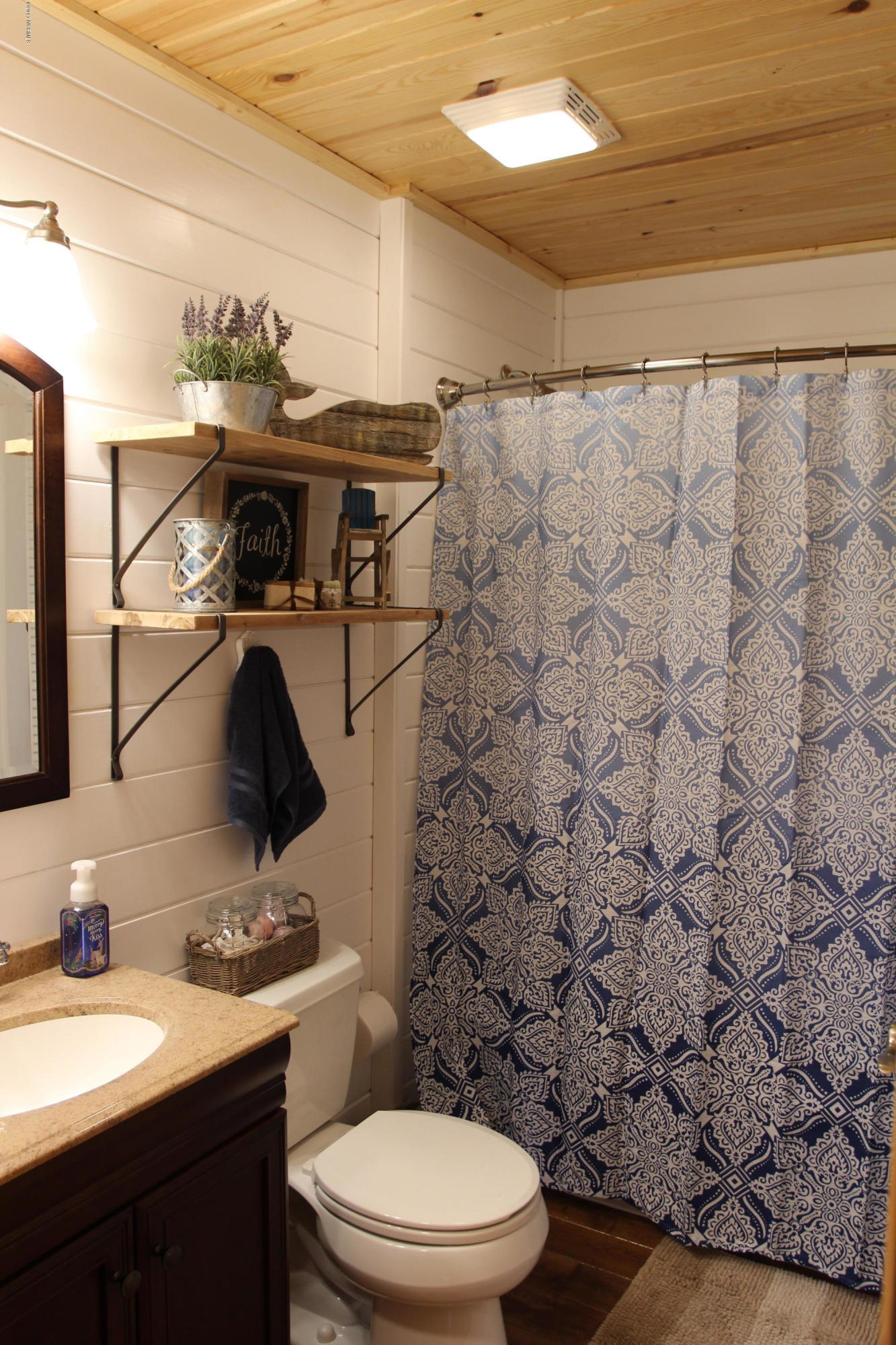 102 Deep Creek Road Chocowinity, NC 27817 - Photo 12 of 50 Full Bath on first floor