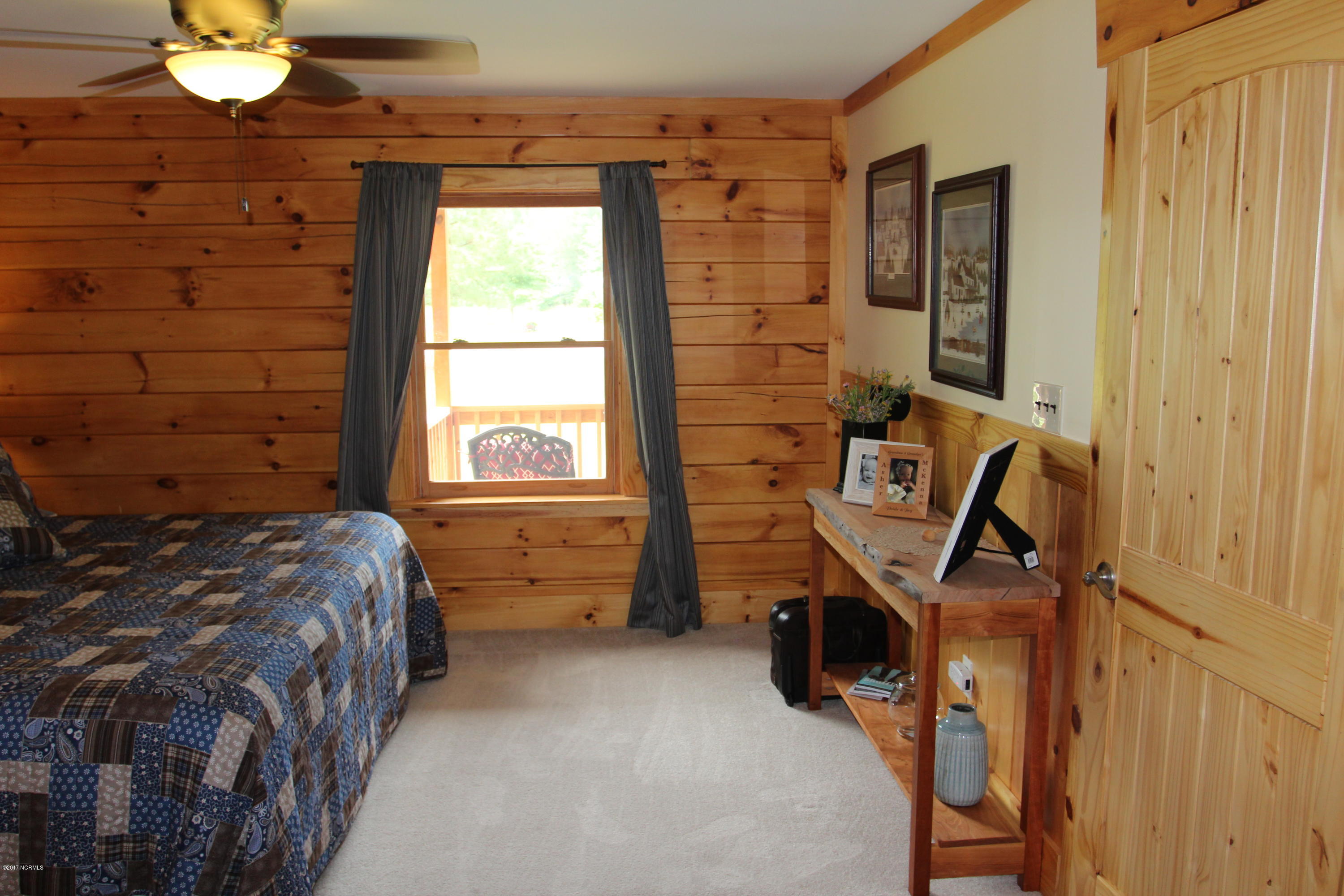 102 Deep Creek Road Chocowinity, NC 27817 - Photo 17 of 50 This much extra room with a King Size Bed