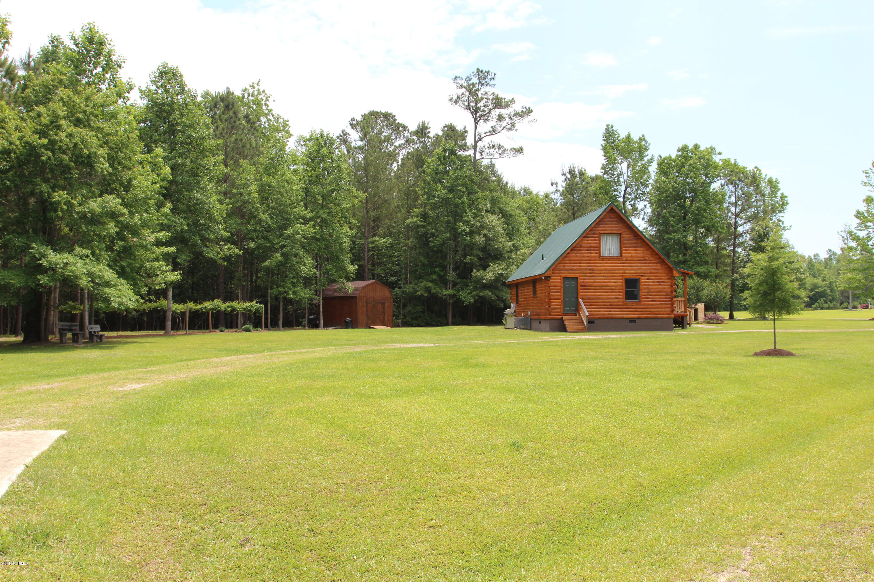102 Deep Creek Road Chocowinity, NC 27817 - Photo 6 of 50 Great Landscaping