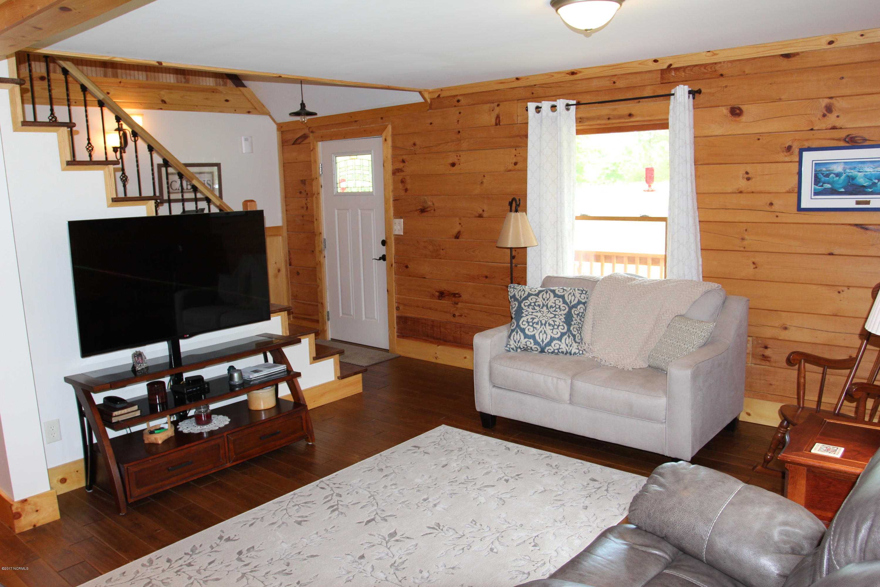 102 Deep Creek Road Chocowinity, NC 27817 - Photo 7 of 50 Living Room