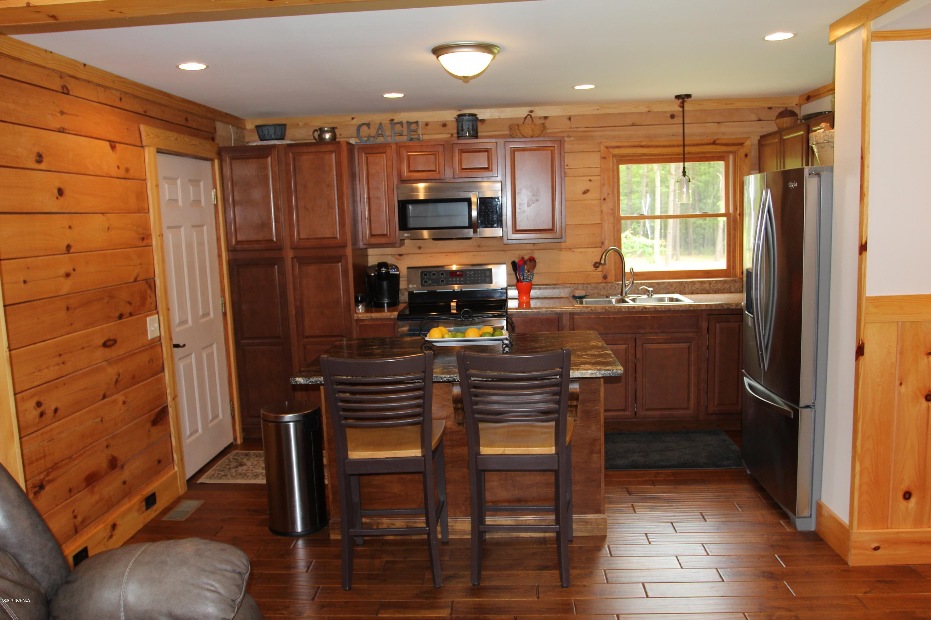 102 Deep Creek Road Chocowinity, NC 27817 - Photo 9 of 50 Kitchen with tons of light
