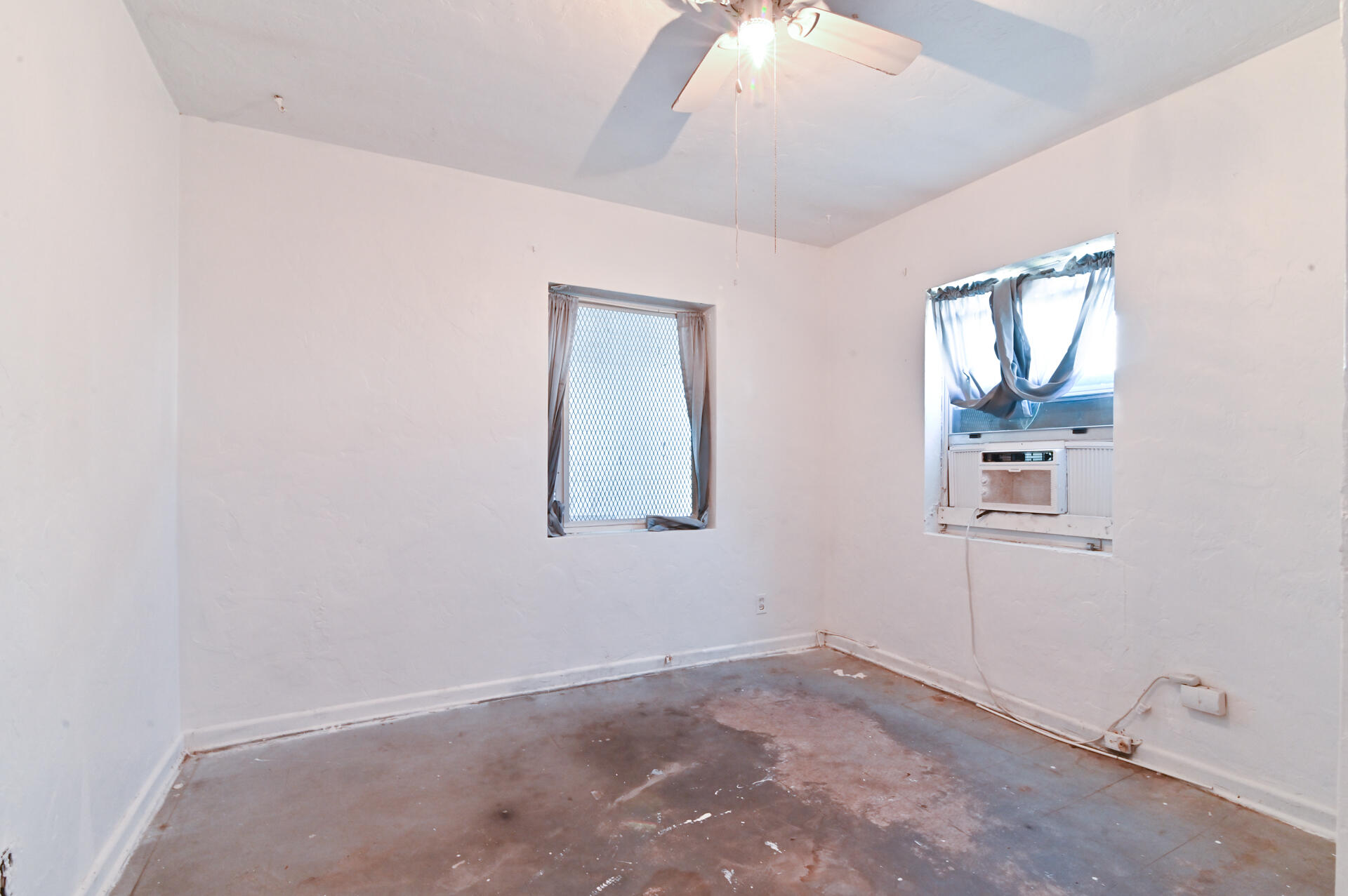 173 West 16th Street Riviera Beach, FL 33404 - Photo 10 of 18 10_Bedroom_02