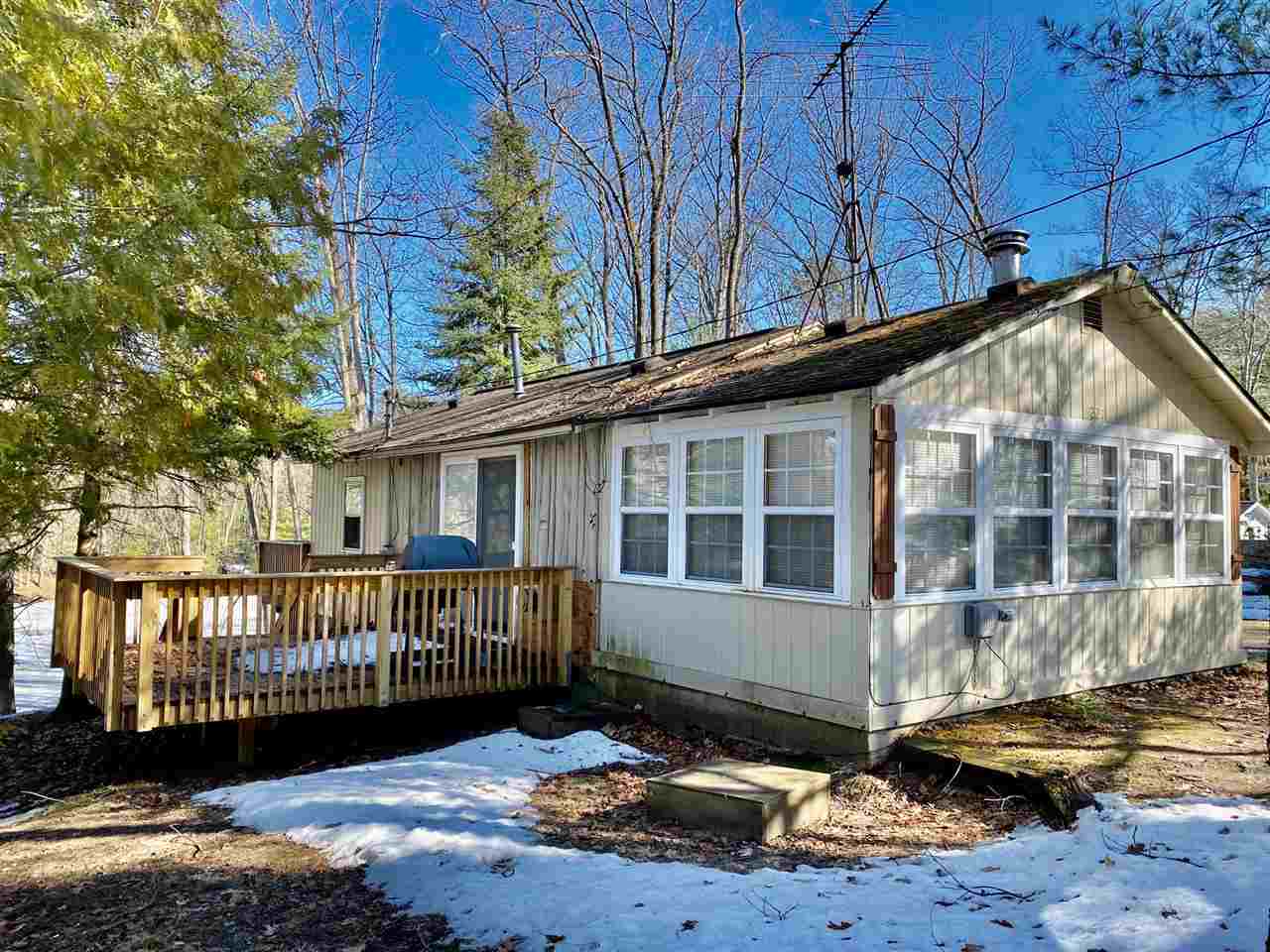 227 Mary-Jo Road Harrison, MI 48625 - Photo 6 of 23 Gallery Image 6