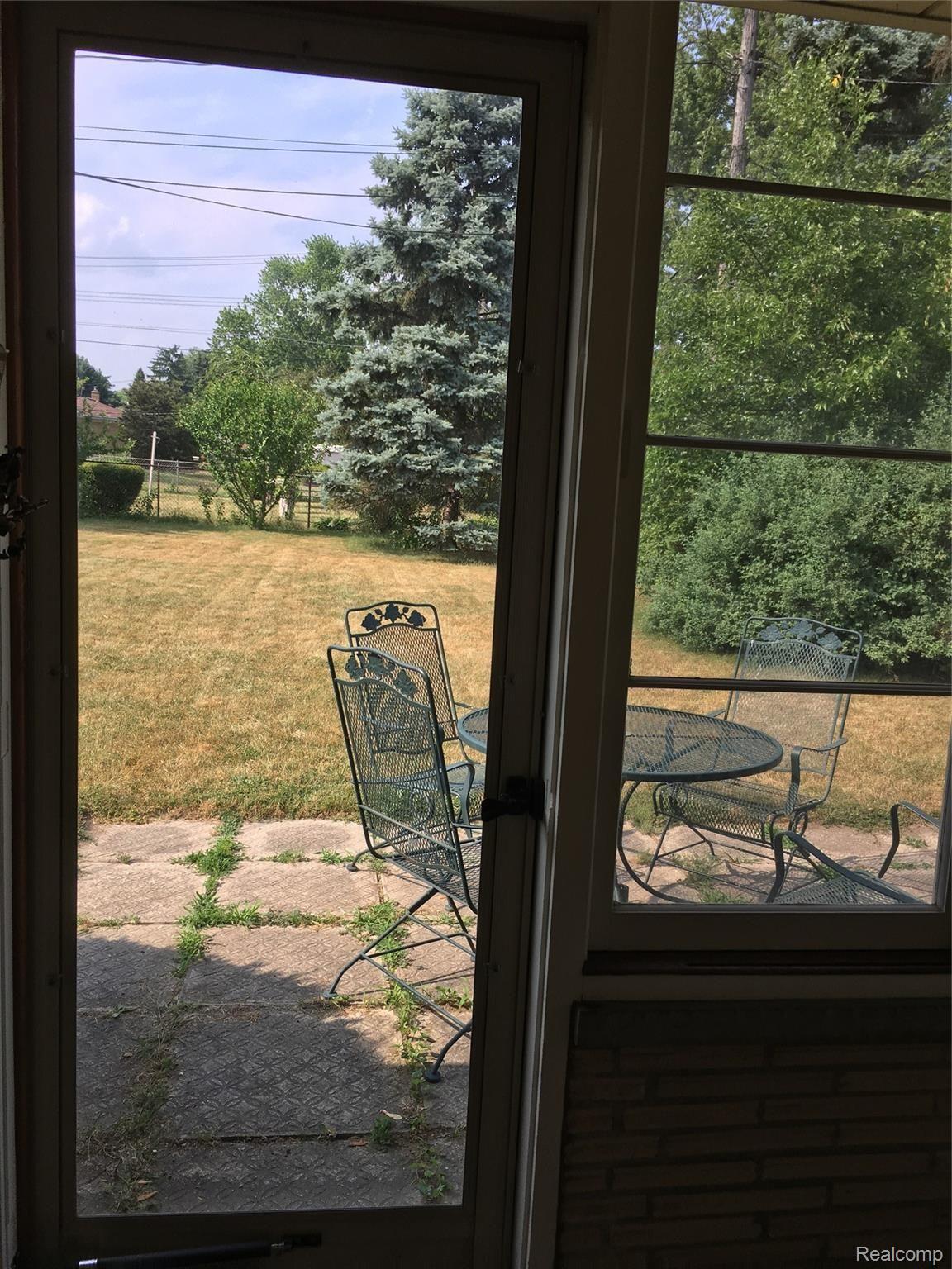 8831 Canal Road Sterling Heights, MI 48314 - Photo 17 of 18 Sun room door.JPG