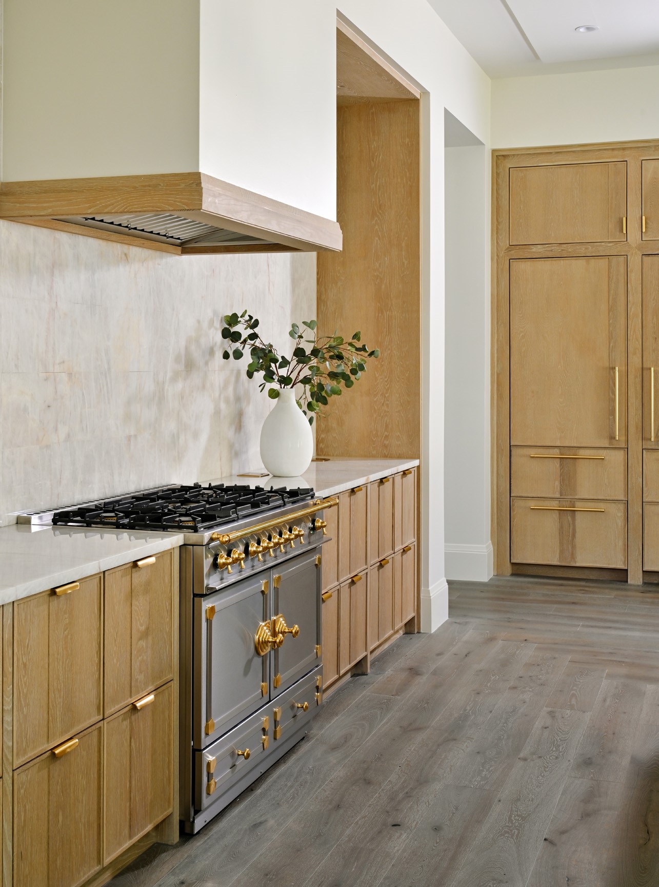 11710 Wendover Lane Houston, TX 77024 - Photo 14 of 50