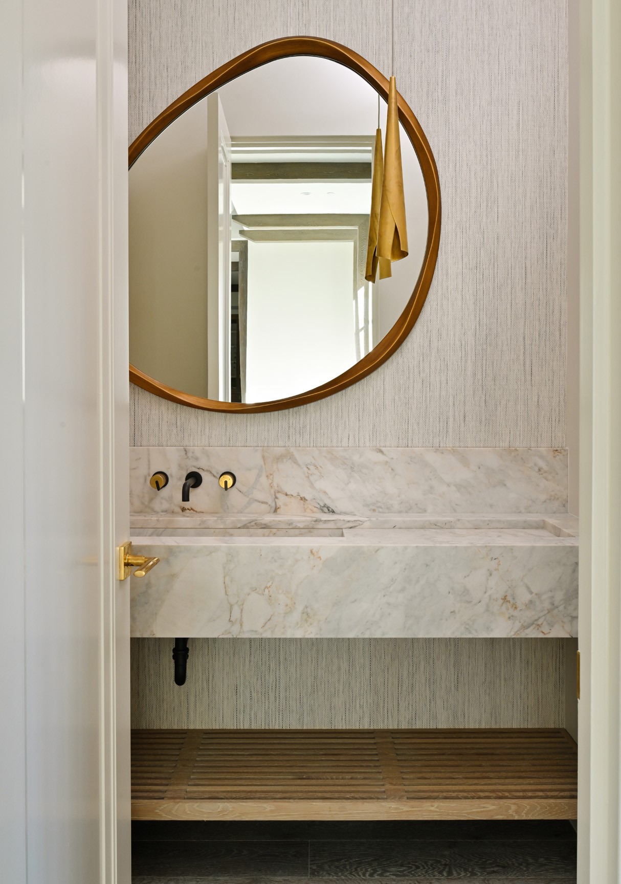 11710 Wendover Lane Houston, TX 77024 - Photo 23 of 50 Study powder bath with custom vanity and wall-mounted sink