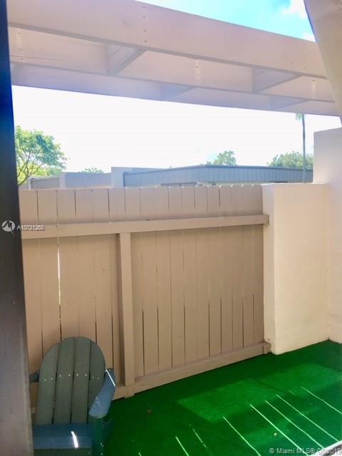 7426 Southwest 106th Place Miami, FL 33173 - Photo 13 of 15