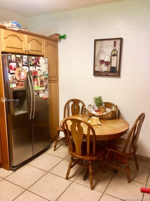 7426 Southwest 106th Place Miami, FL 33173 - Photo 7 of 15