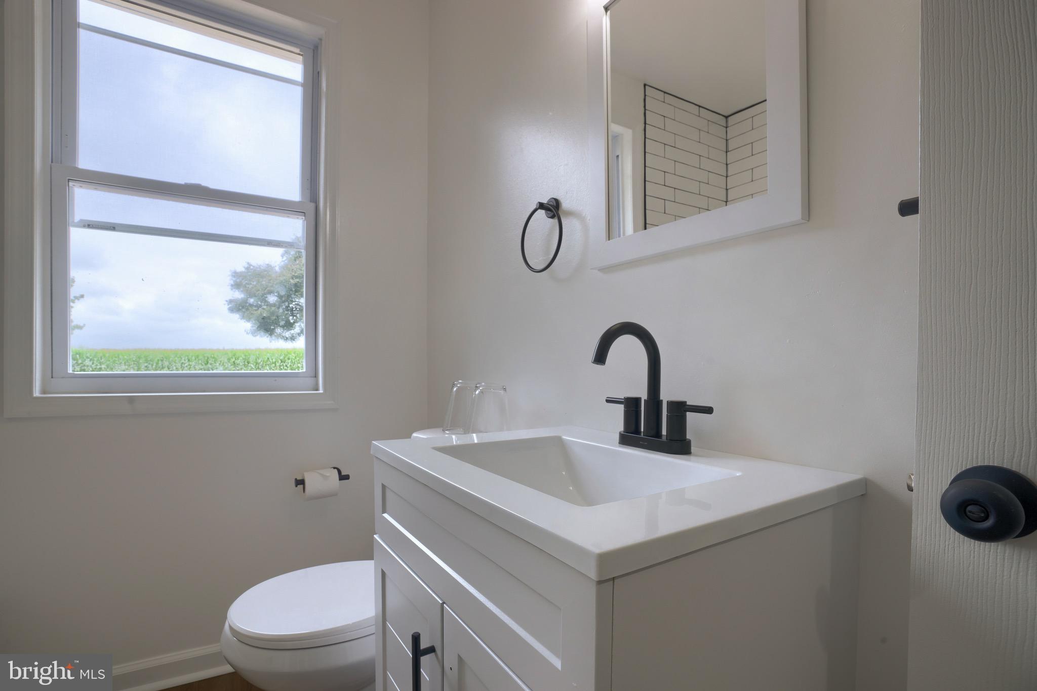 4651 Forge Road Oxford, PA 19363 - Photo 14 of 27 Bathroom
