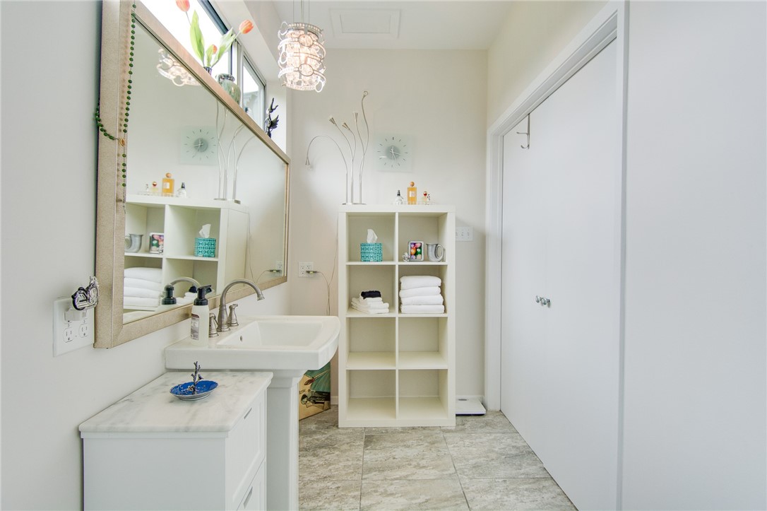 5404 Ledesma Road Austin, TX 78721 - Photo 9 of 25