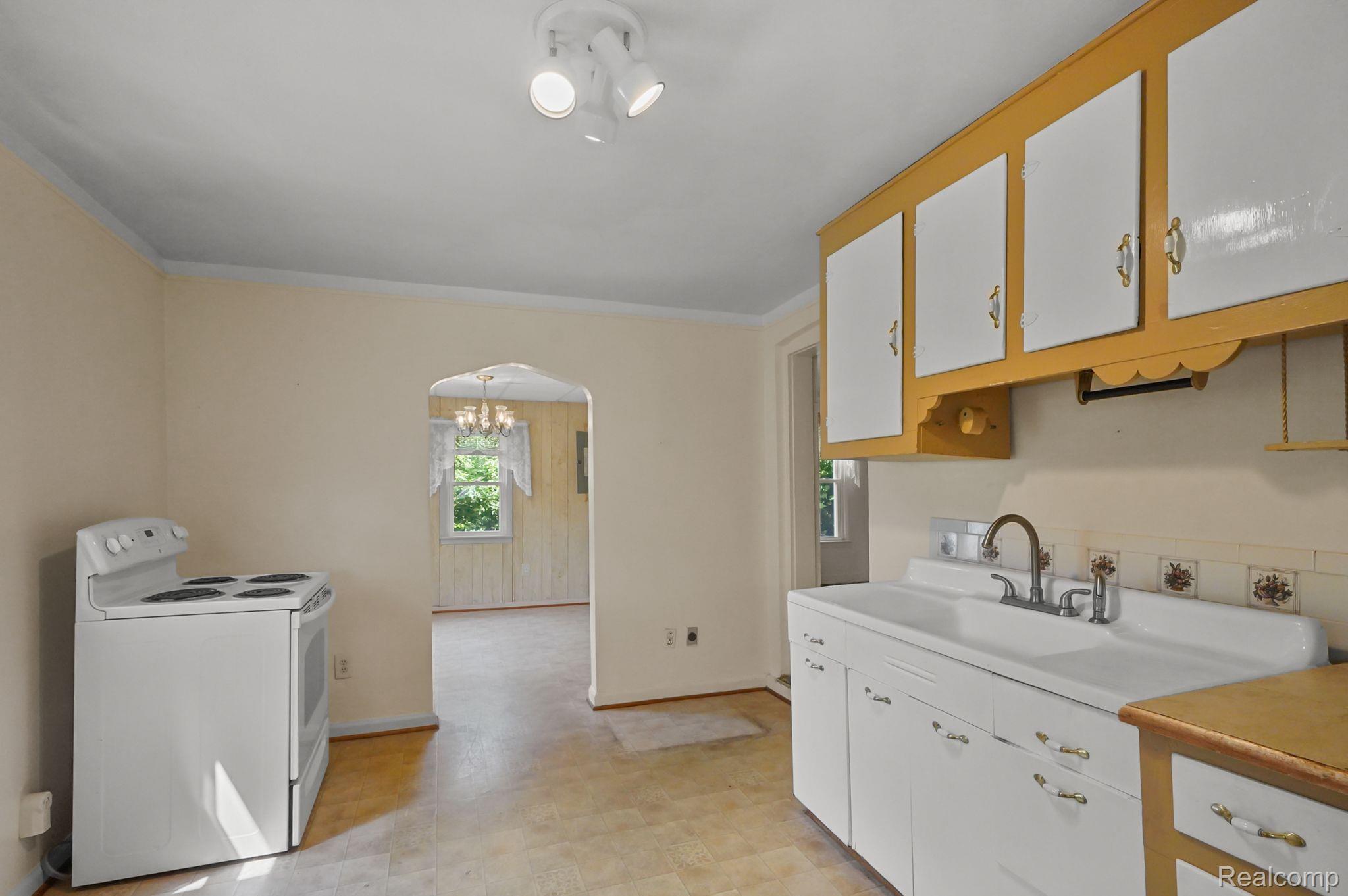 30753 West Road New Boston, MI 48164 - Photo 12 of 21 Gallery Image 12