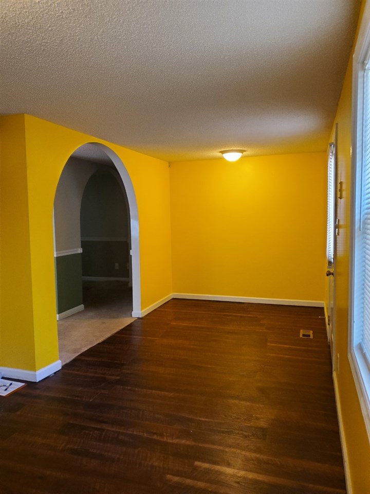317 Millbank Road Wellford, SC 29385 - Photo 4 of 14 Gallery Image 4