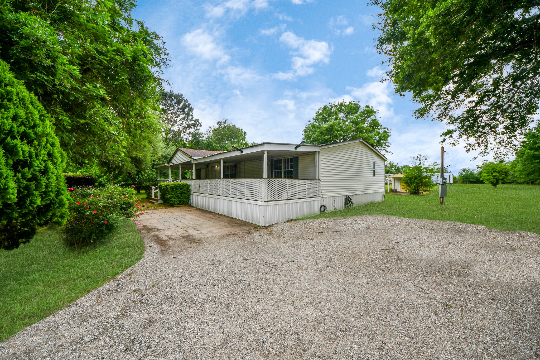 18303 James Road Hockley, TX 77447 - Photo 2 of 37