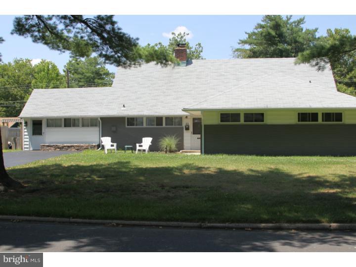43 Scarlet Oak Road Levittown, PA 19056 - Photo 1 of 2 Front Yard