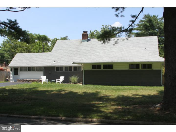 43 Scarlet Oak Road Levittown, PA 19056 - Photo 2 of 2 Exterior Front