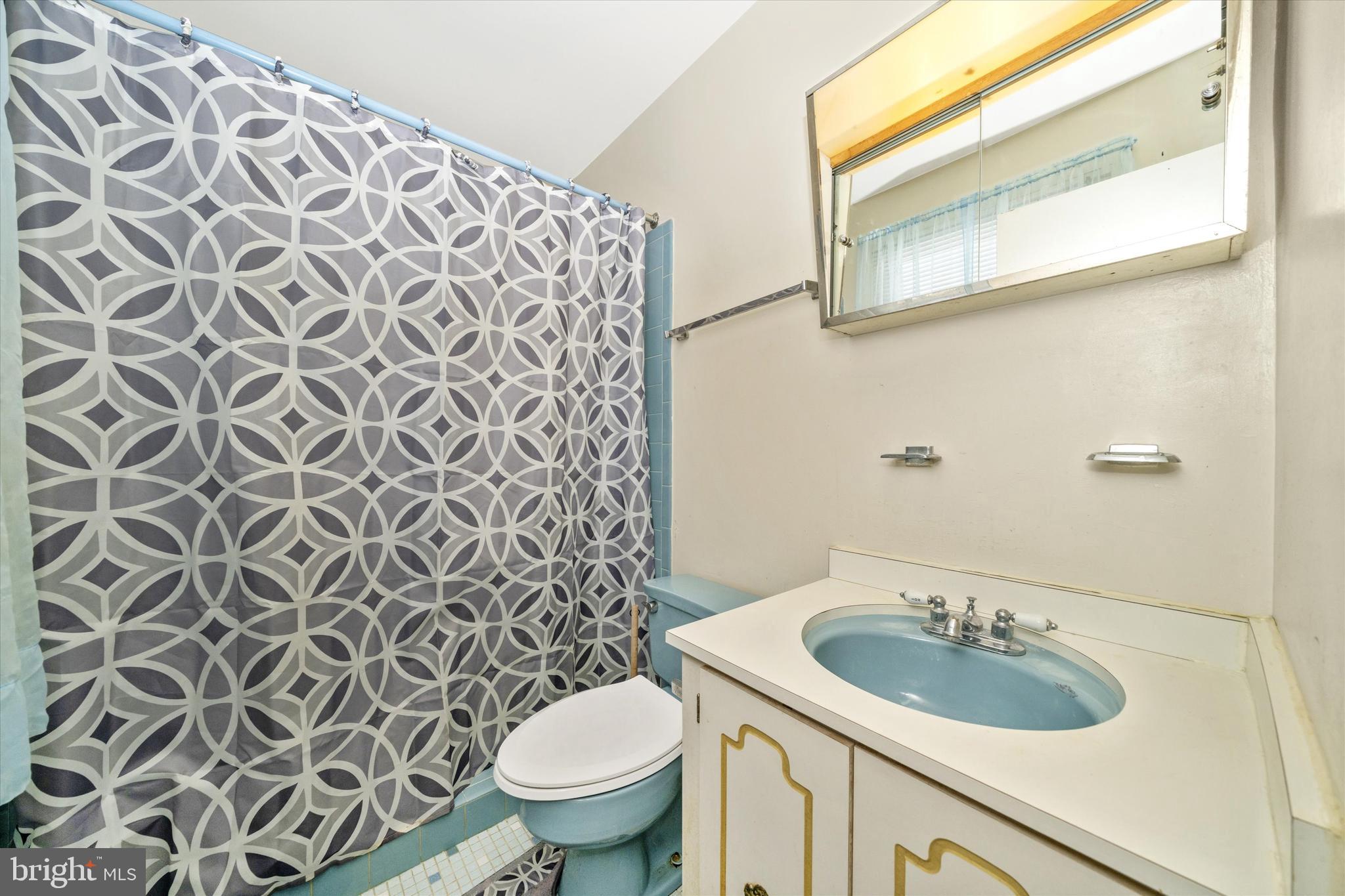 7811 East Barrett Road Fort Washington, MD 20744 - Photo 21 of 40 Primary Bathroom