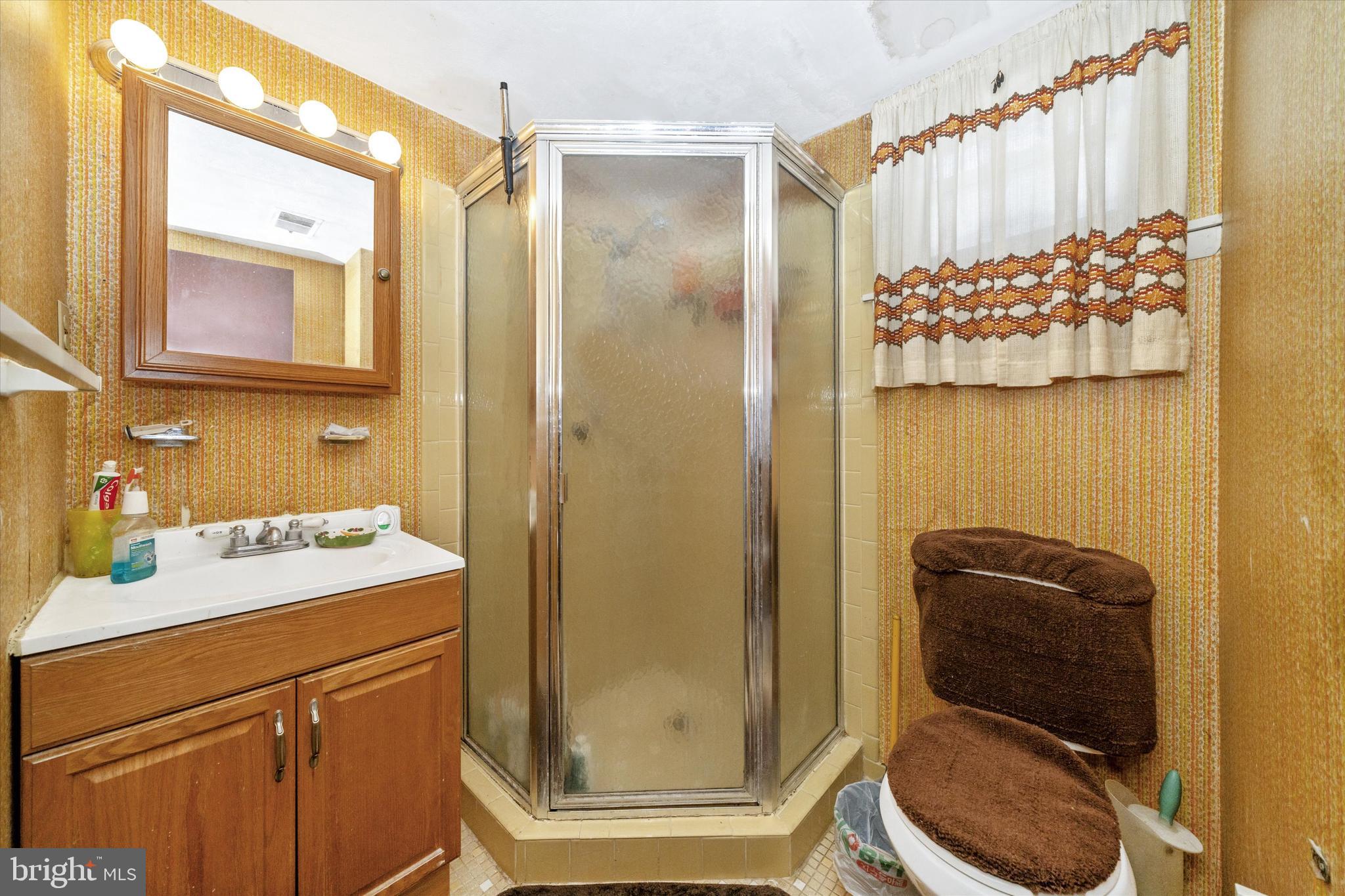 7811 East Barrett Road Fort Washington, MD 20744 - Photo 34 of 40 Lower Bath