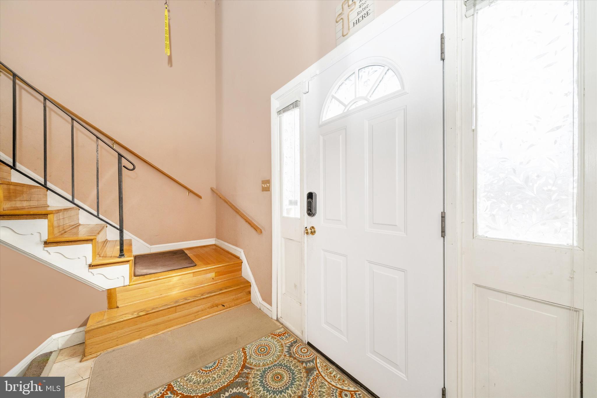 7811 East Barrett Road Fort Washington, MD 20744 - Photo 6 of 40 Foyer