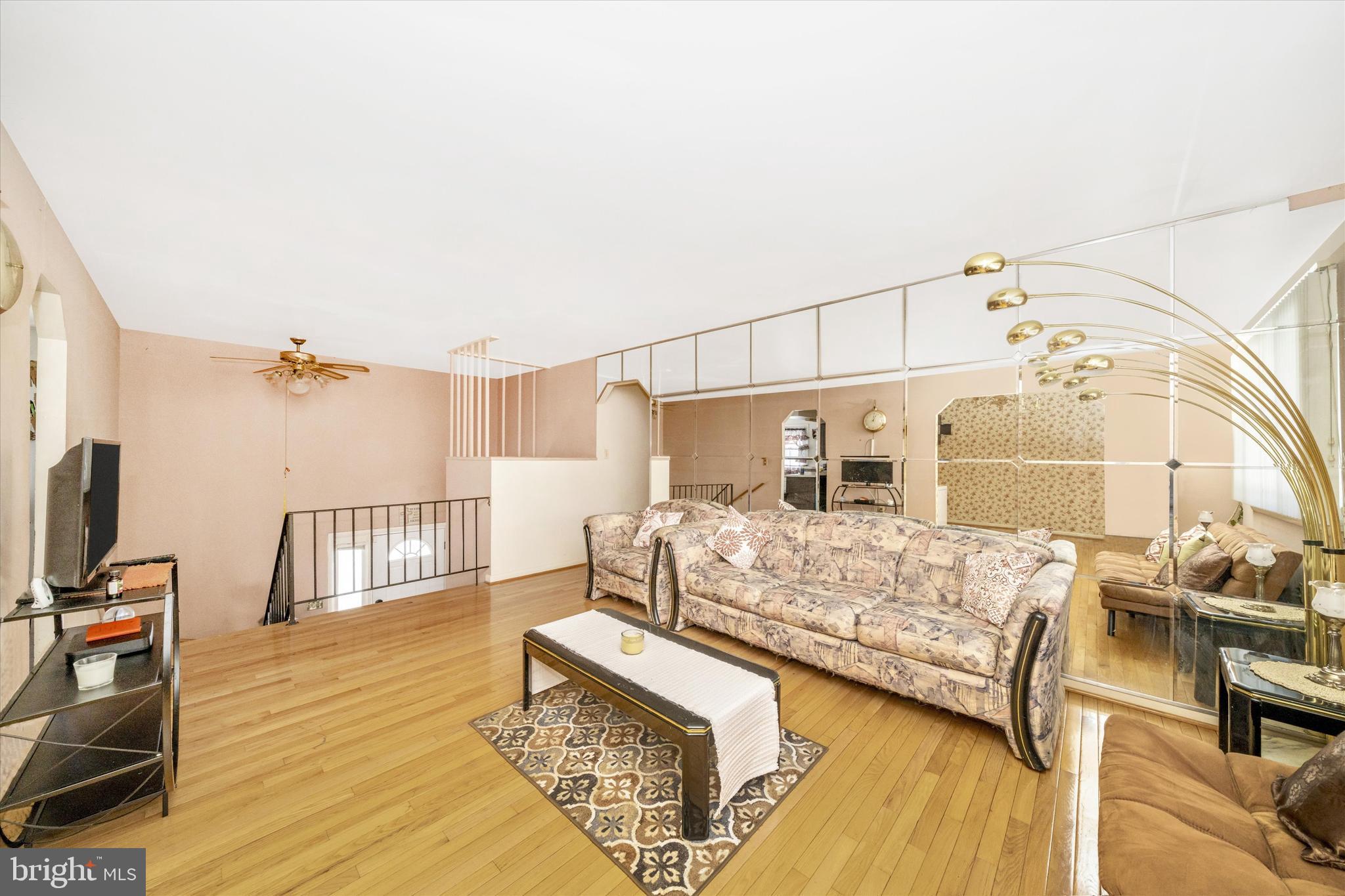 7811 East Barrett Road Fort Washington, MD 20744 - Photo 7 of 40 Family Room