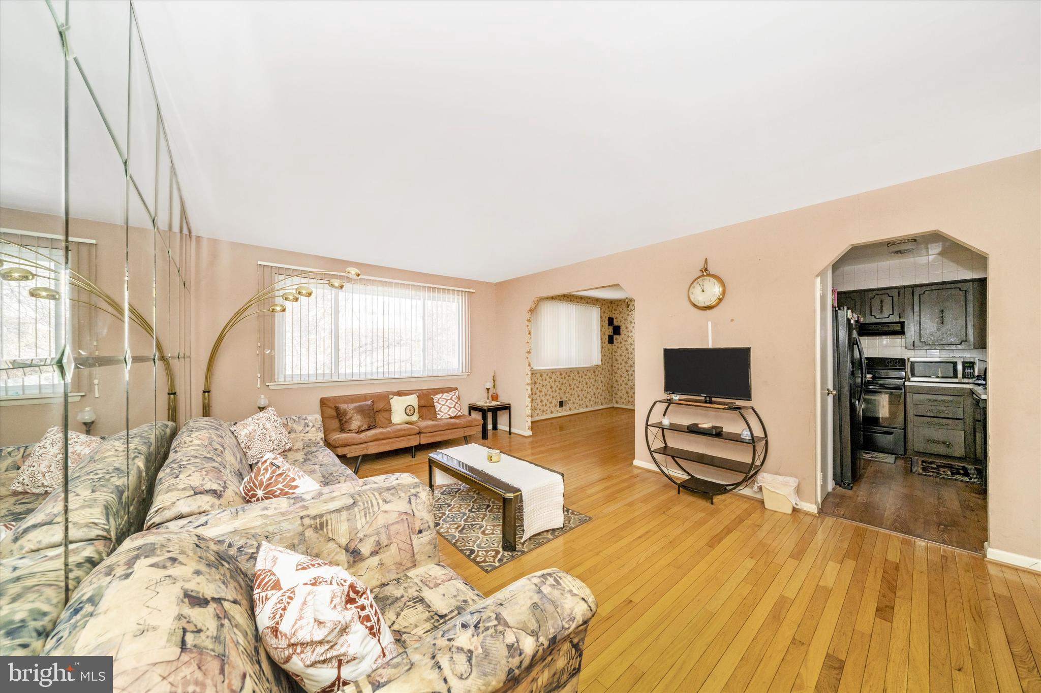 7811 East Barrett Road Fort Washington, MD 20744 - Photo 8 of 40 Family Room