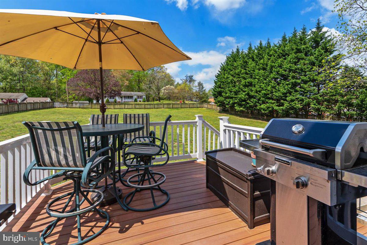 840 West Mount Harmony Road Owings, MD 20736 - Photo 30 of 38 Deck