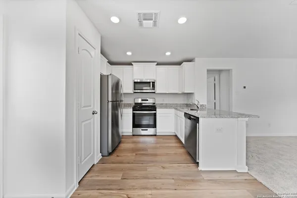 $235,900 | 3910 Belby Fields, Von Ormy, TX 78073